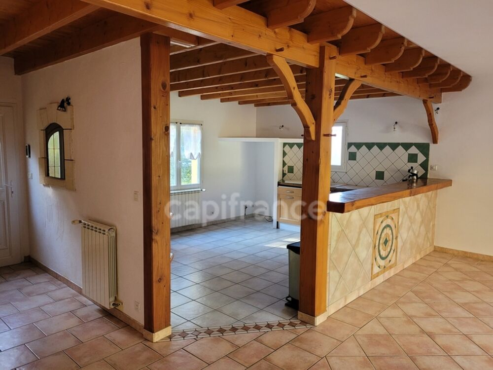 Dpt Gironde (33), A vendre belle MAISON 5 pièces de 175 m² sur terrain de 1150 m² à MARSAS (proche de Saint-André-de-Cubzac)