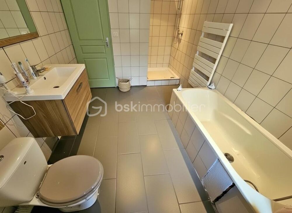 Vente Maison Maison 110 m² + Terrasse sans vis-à-vis + Grand terrain – Neulise Neulise