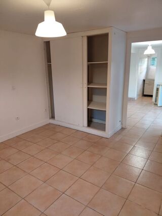  Appartement à louer 2 pièces 36 m²