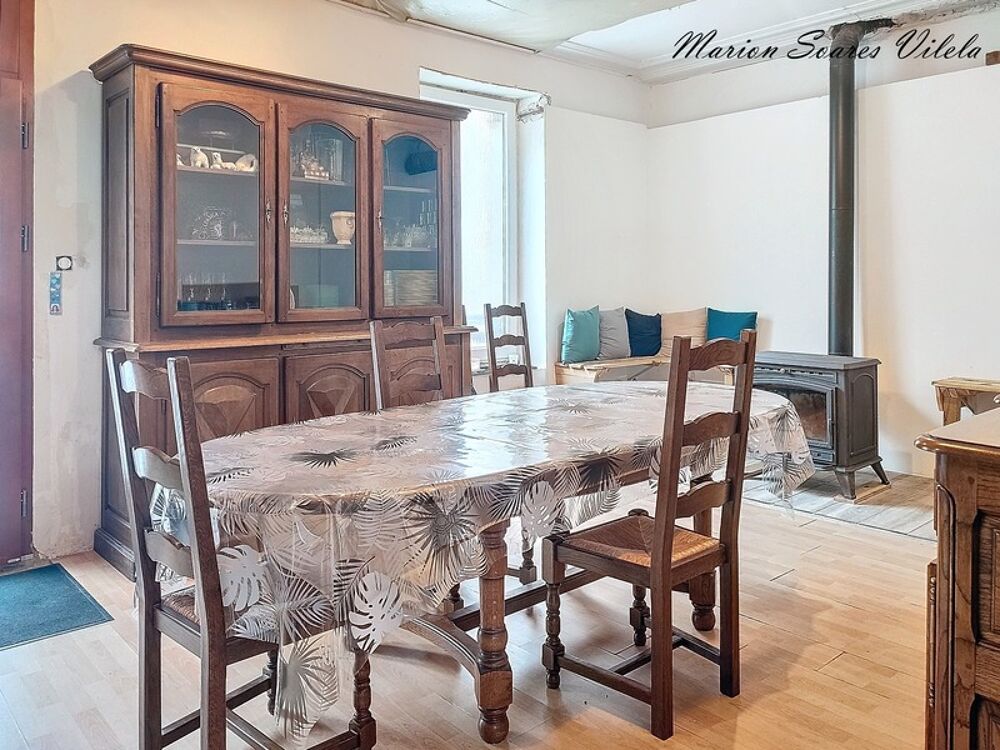 Vente Maison CHAUMES-EN-BRIE, Gros potentiel pour cette maison de ville à rénover sur plus de 160 m² habitables Chaumes en brie