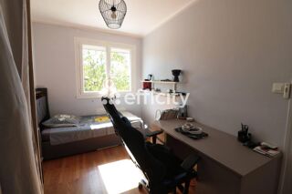  Villa à vendre 7 pièces 155 m²