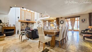  Maison à vendre 8 pièces 232 m²