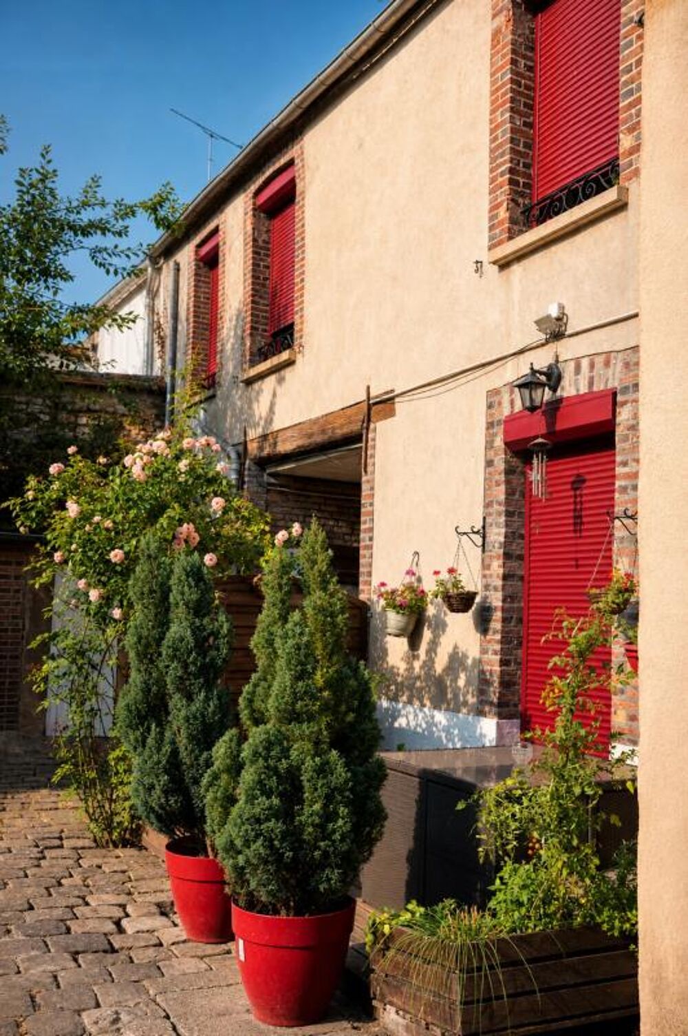 Vente Maison Appartement de 4 pièces de 80 m² à Lorrez-le-Bocage-Préaux Lorrez le bocage preaux