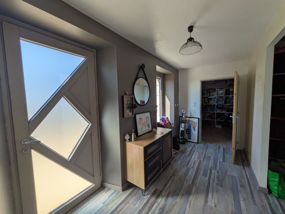 PLOËRDUT JOLIE LONGÈRE RÉNOVÉE DE 170M² ENVION DE 5 PIÈCES DEUX GARAGES PARCELLE DE 2840m² ENVIRON