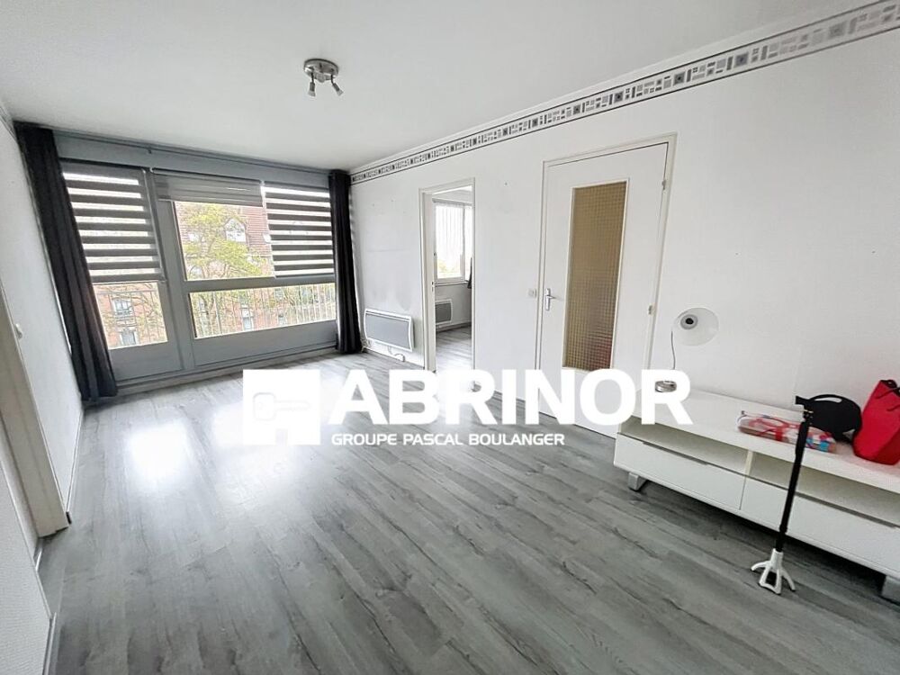 Appartement de Type 2, balcon, cave et place de parking