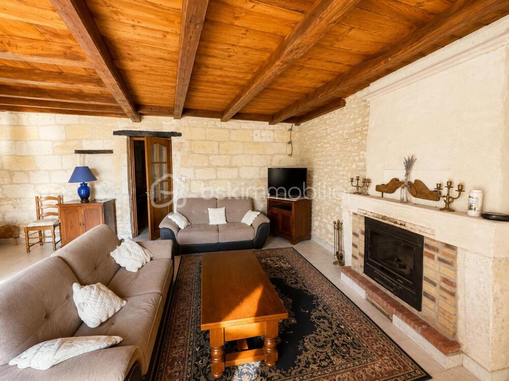 Vente Maison Barzan Port – Maison rénovée 204 m² – 5 chambres – Jardin 1250 m² Barzan