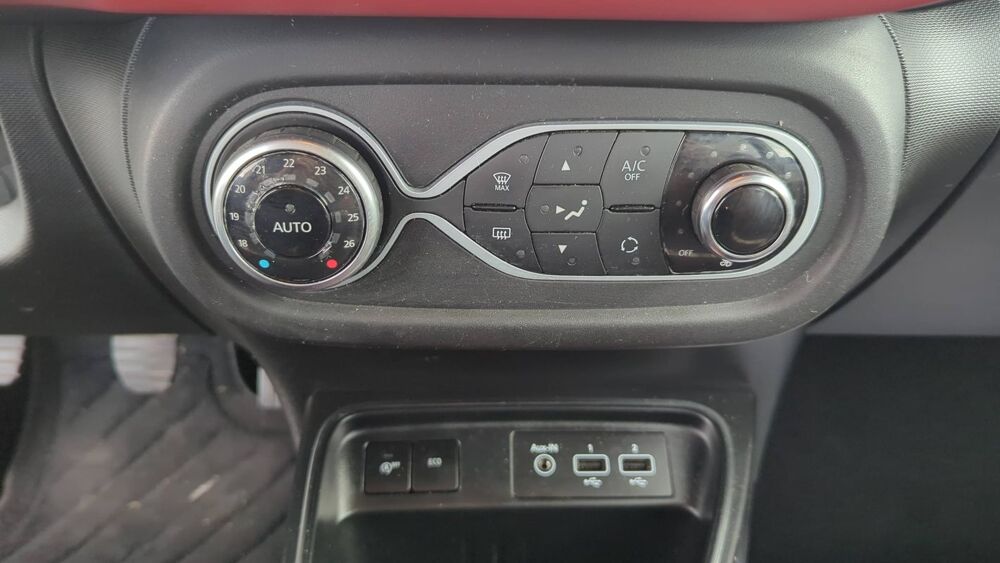 Twingo III 0.9 TCe 95 Le Coq Sportif - 4 places Entretien construct 2019 occasion 59650 Villeneuve D Ascq