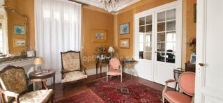  Propriété/château à vendre 12 pièces 300 m²