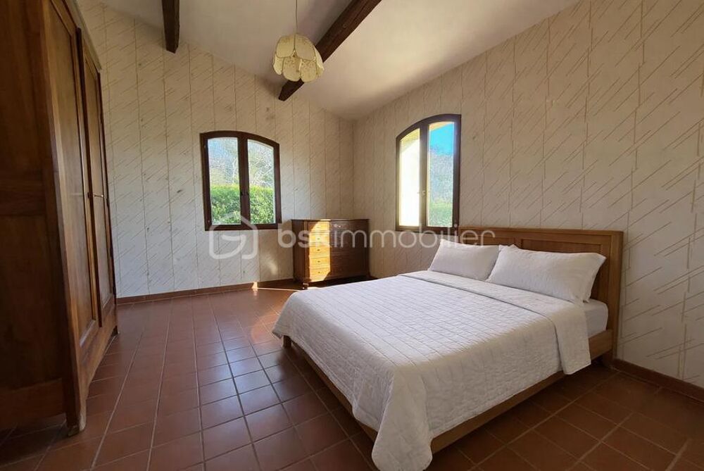 à vendre  Propriété/château Puyricard (13540)
