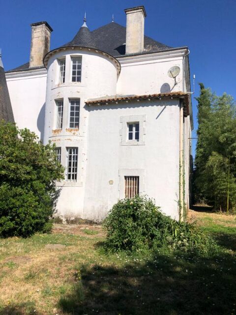 LES GOURS - Murs de Manoir et exploitation agricole 672000 16140 Les gours