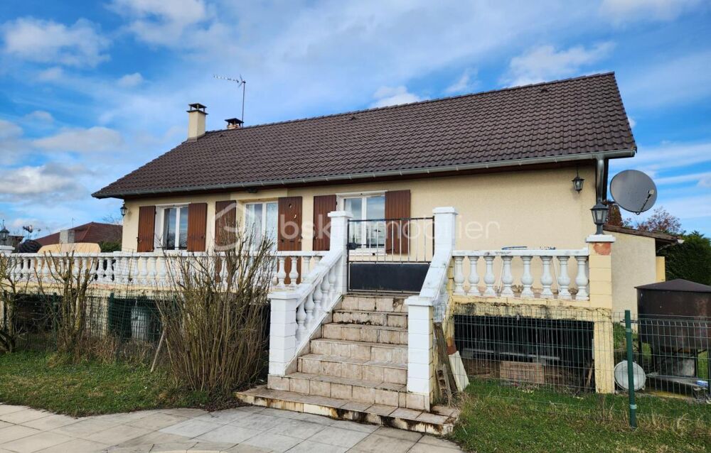 Maison familiale 4 pièces de 89 m² avec grand jardin arboré de 1 747 m²  Belles prestations