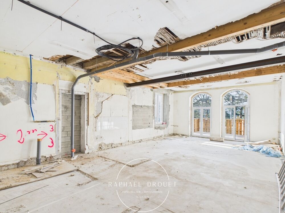 VIENNE  PLATEAU BRUT A AMENAGER AVEC TERRASSE, JARDIN ET STATIONNEMENT