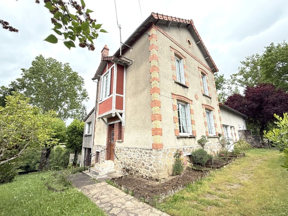EN EXCLUSIVITE Maison 184m², 4 chambres avec dépendances sur 4396m² de terrain 158 000 €