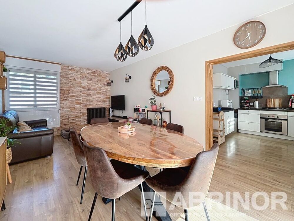 Vente Maison Maison bel étage 3 chambres jardin et sous sol complet Allennes les marais