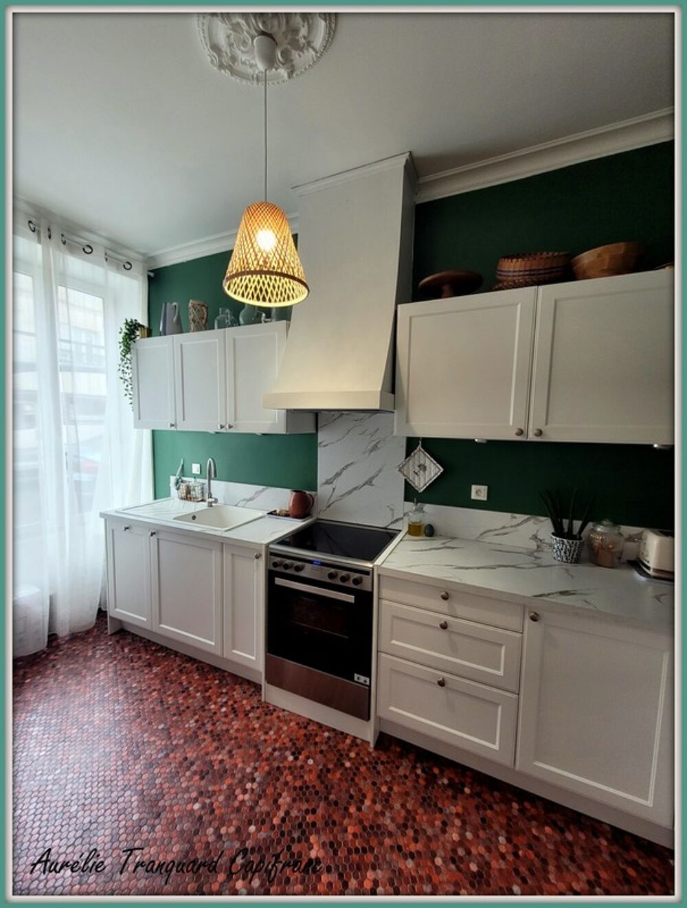 Vente Maison Maison de ville familiale (114m²) à vendre 6 pièces SAINT JEAN D'ANGELY (17) avec TERRASSE et JARDIN -parcelle 100m² Saint jean d angely