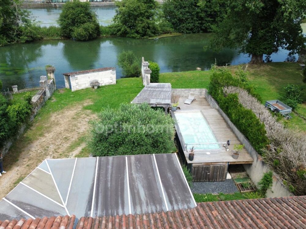 Maison en pierre atypique de 122 m² 3 chambres et 1 bureau  Coup de coeur assuré à MAGNAC SUR TOUVRE (16)