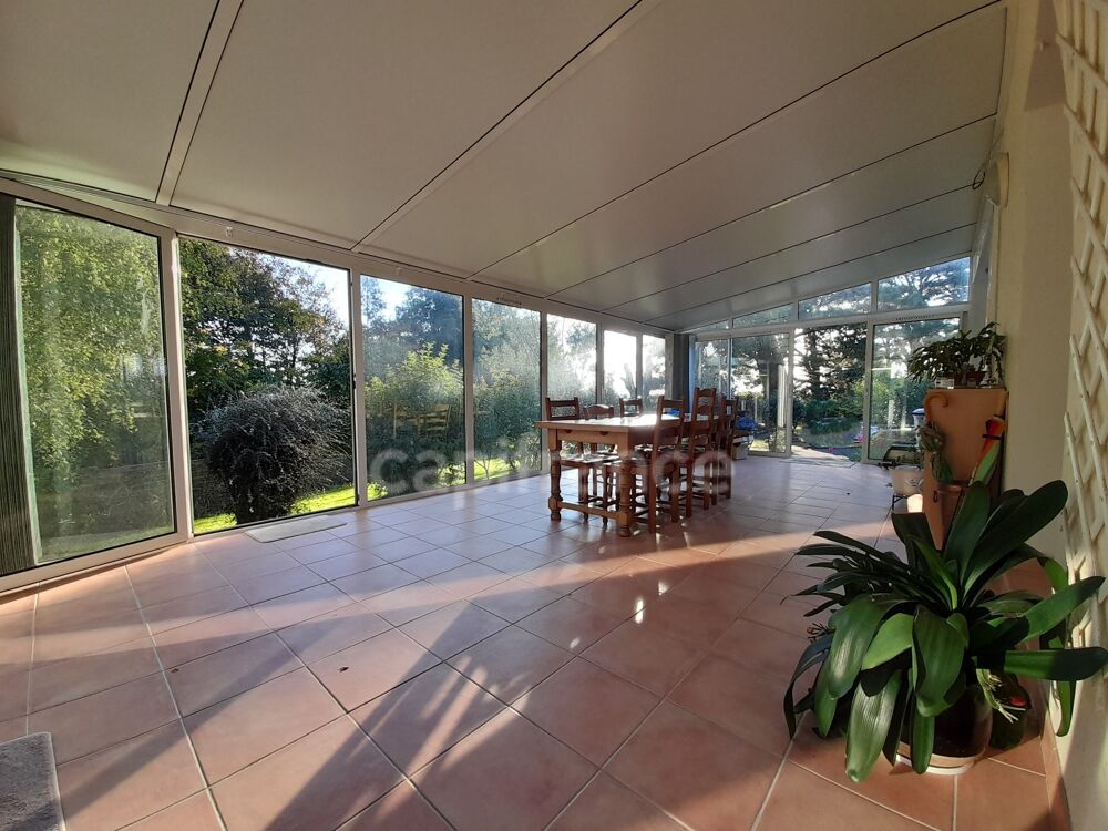 Maison à vendre sur sous-sol total - secteur Plogonnec - Surface habitable 134 m2 - 6 pièces- 4 chambres - 1 bureau- véranda- ja