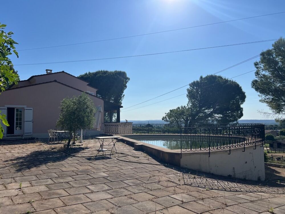 Maison à vendre 6 pièces ()