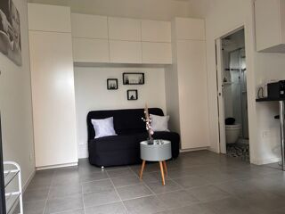  Appartement à louer 1 pièce 21 m²