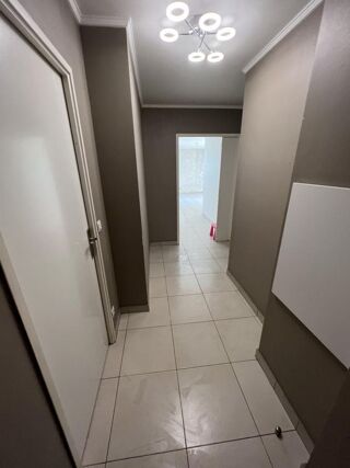  Appartement à louer 3 pièces 74 m²