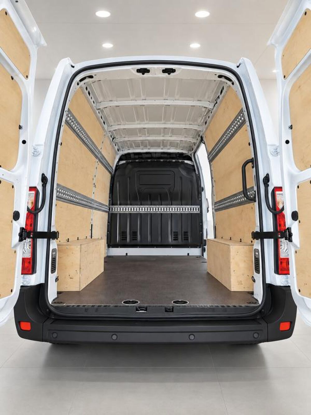 Master 1&deg; Main / 2.3 Dci 135cv de 2023 L2H2 version GRAND CONFORT 3 2023 occasion 60430 Abbecourt
