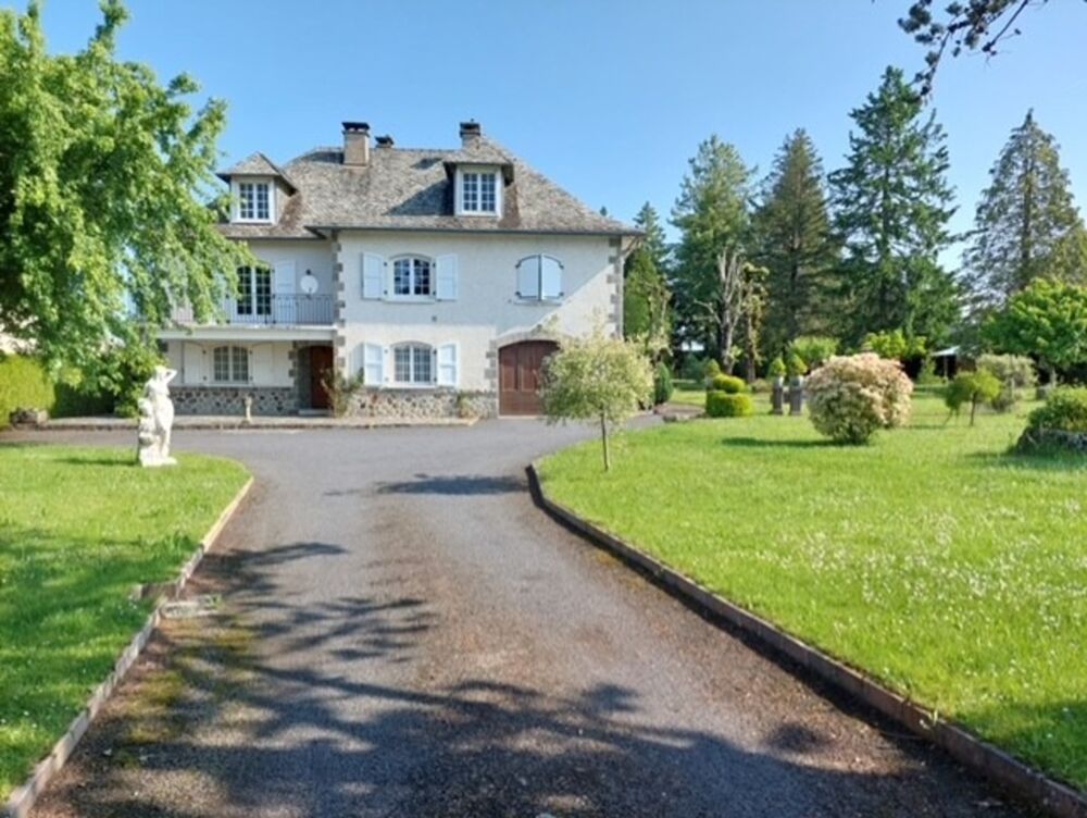 Vente Maison Vaste propriété aux portes d'Aurillac Les quatre chemins