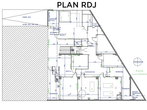  73000 CHAMBERY - Location Local commercial 500 m² 
