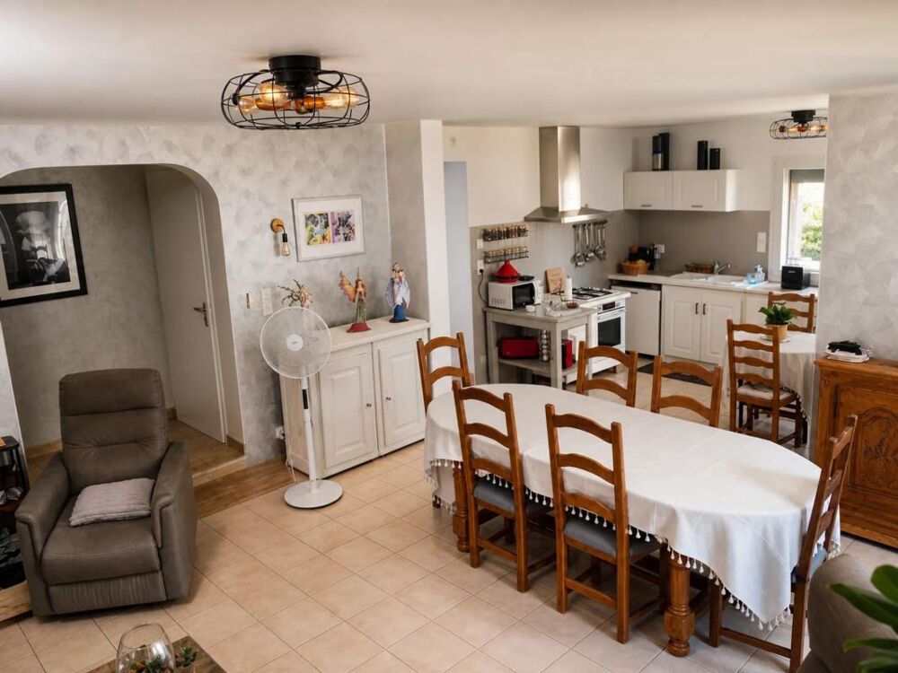 Maison de 7 pièces de 123 m² avec jardin à Beaumarchés