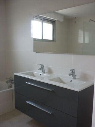  Maison à louer 7 pièces 160 m²