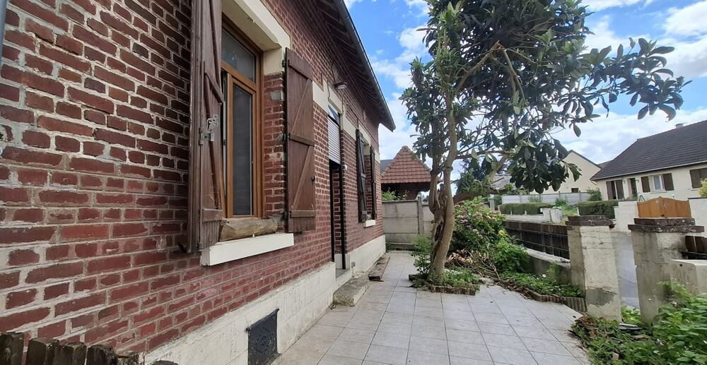 Maison indivuelle à vendre 6 pièces, Garage et Jardin ETREILLERS (02590)