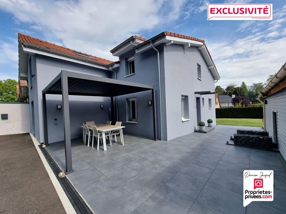 Vente Maison Maison 7 pièces. 4 chambres. SH 142 m² .Terrain de 1 443 m² Roches les blamont