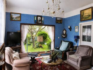  Propriété/château à vendre 7 pièces 250 m²