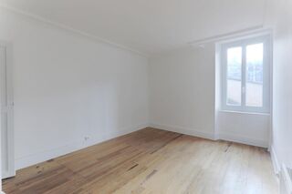  Immeuble � vendre 15 + pi�ces 452 m�