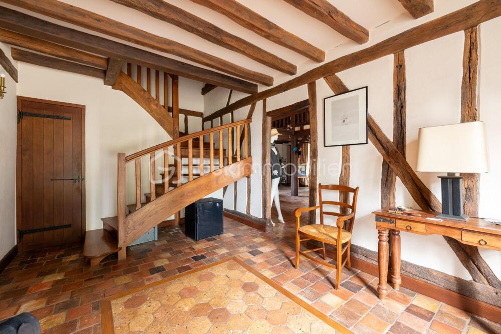 MAGNIFIQUE BÂTISSE ÉDIFIÉE AU 19ÈME SIÈCLE AVEC DÉPENDANCES ET SON PARC PRIVÉ !