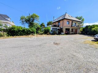  Maison 10 pièces 222 m² La mure