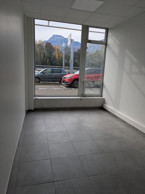   Local commercial 167 m² à vendre SAINT MARTIN LE VINOUX (38) 
