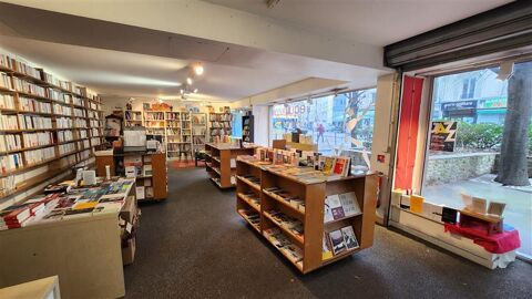 LOCATION PURE, une surface de bureaux de 99m&sup2; de plain pied avec lin&eacute;aire de vitrine de 10m 3167 75020 Paris