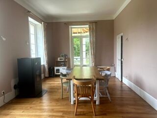  Propriété/château à vendre 9 pièces 220 m²