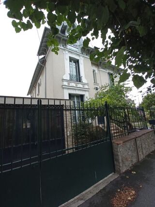  Appartement à louer 2 pièces 35 m²