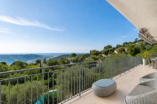  Maison à vendre 8 pièces 233 m²