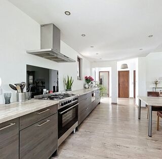  Maison � vendre 5 pi�ces 235 m�