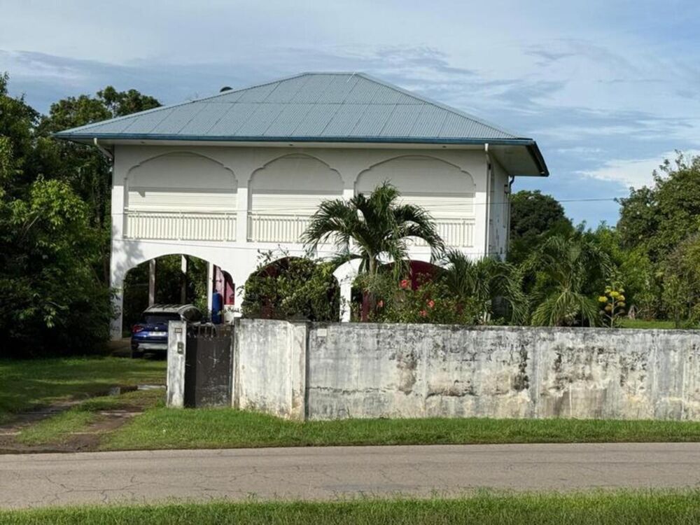 Vente Maison À VENDRE - VILLA T4 de standing / Route de Troubiran, Cayenne Cayenne