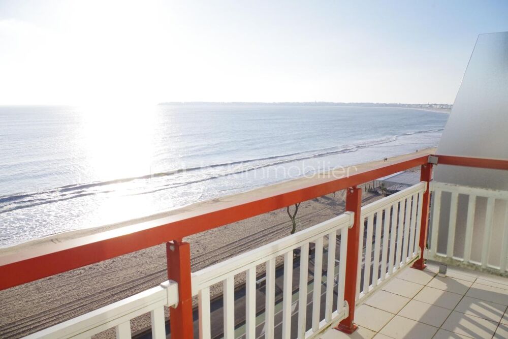 TRES BEL APPARTEMENT T4 FACE MER