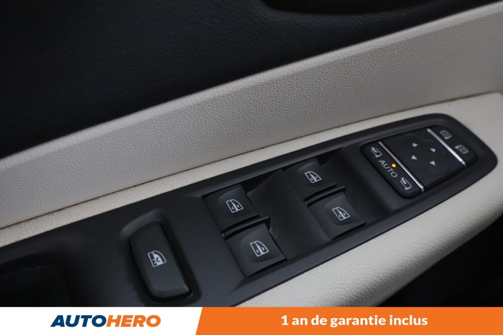 Captur 1.2 TCe Energy Initiale Paris 120 ch 2018 occasion 92130 Issy-les-Moulineaux