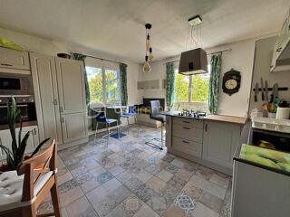  Maison � vendre 9 pi�ces 240 m�