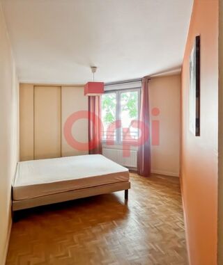  Appartement à louer 4 pièces 78 m²