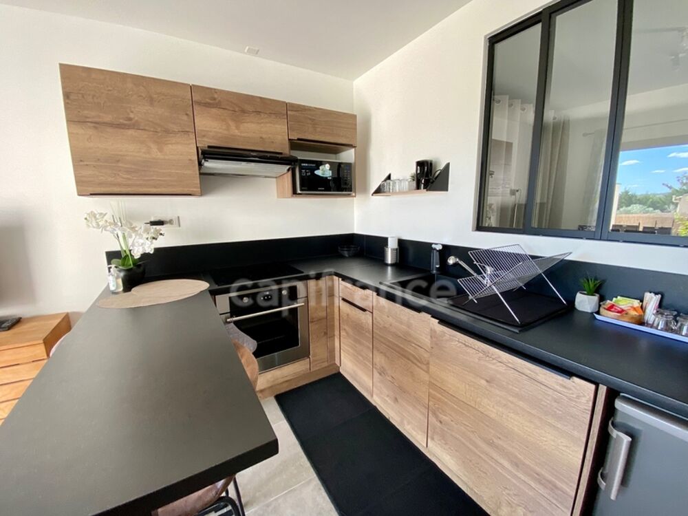 � vendre  Villa Uz�s (30700)