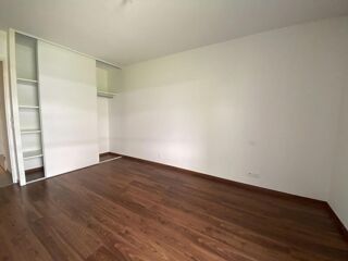 Vente Appartement Bel appartement T3 avec grande loggia vue jardin Bordeaux