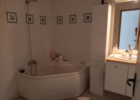  Appartement  louer 1 pice 76 m