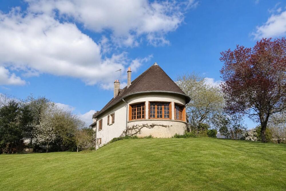 Vente Maison Proche La Bazoche Gouet, pavillon de belle qualité sur terrain très bien arboré La bazoche gouet
